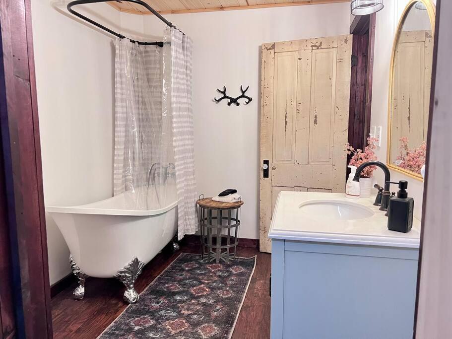 Close To Lake Blue Ridge, Hot Tub, Swing Beds Morganton Dış mekan fotoğraf